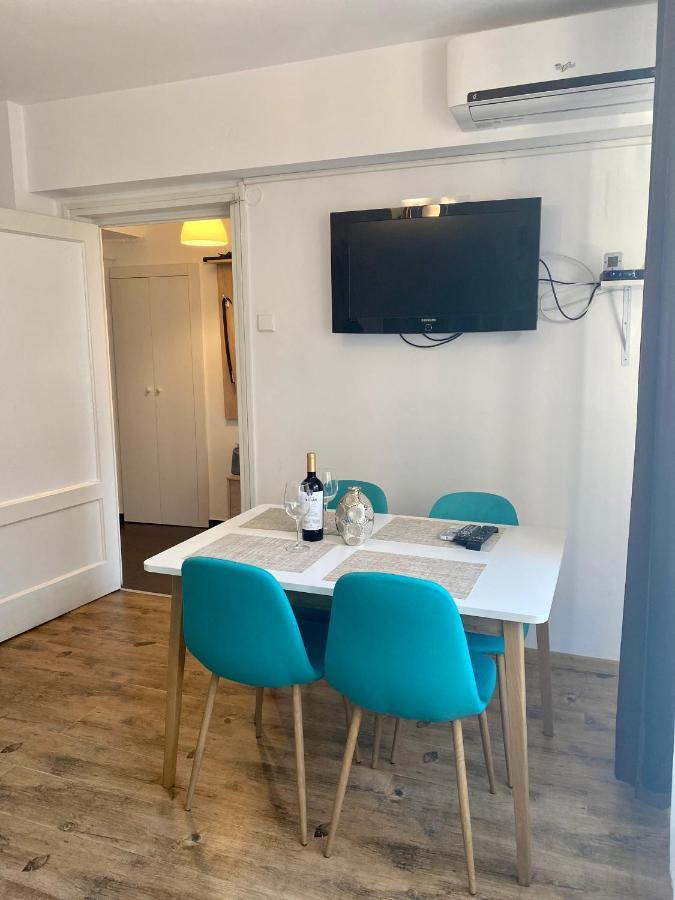 Ultracentral - Apartament Pe Calea Victoriei Bukarest Exteriör bild